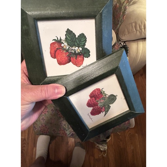 Sears Strawberries Stoneware 1971 20 Piece Set Complete. - Picture 4 of 5